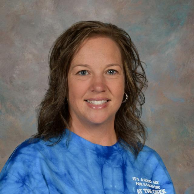 ElizabethHines's Profile Photo