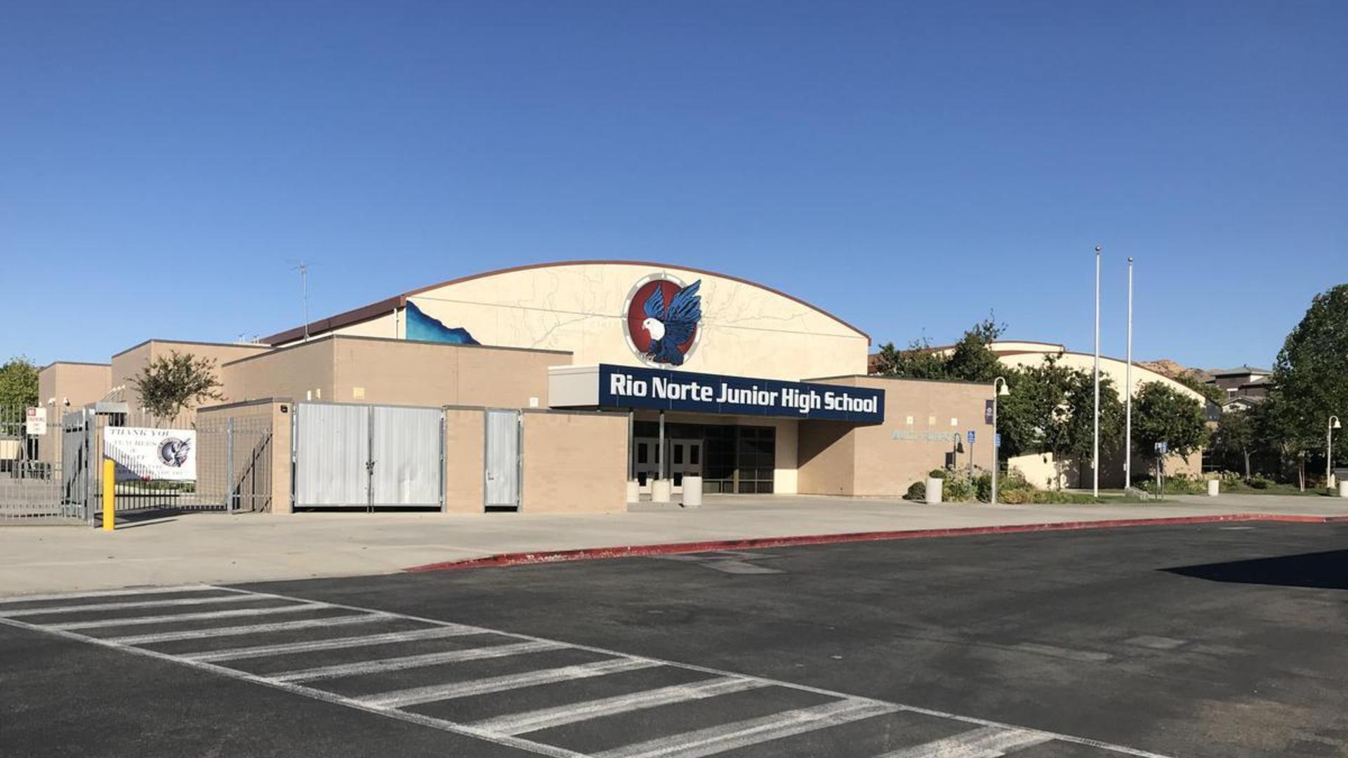 Rio Norte Junior High School exterior