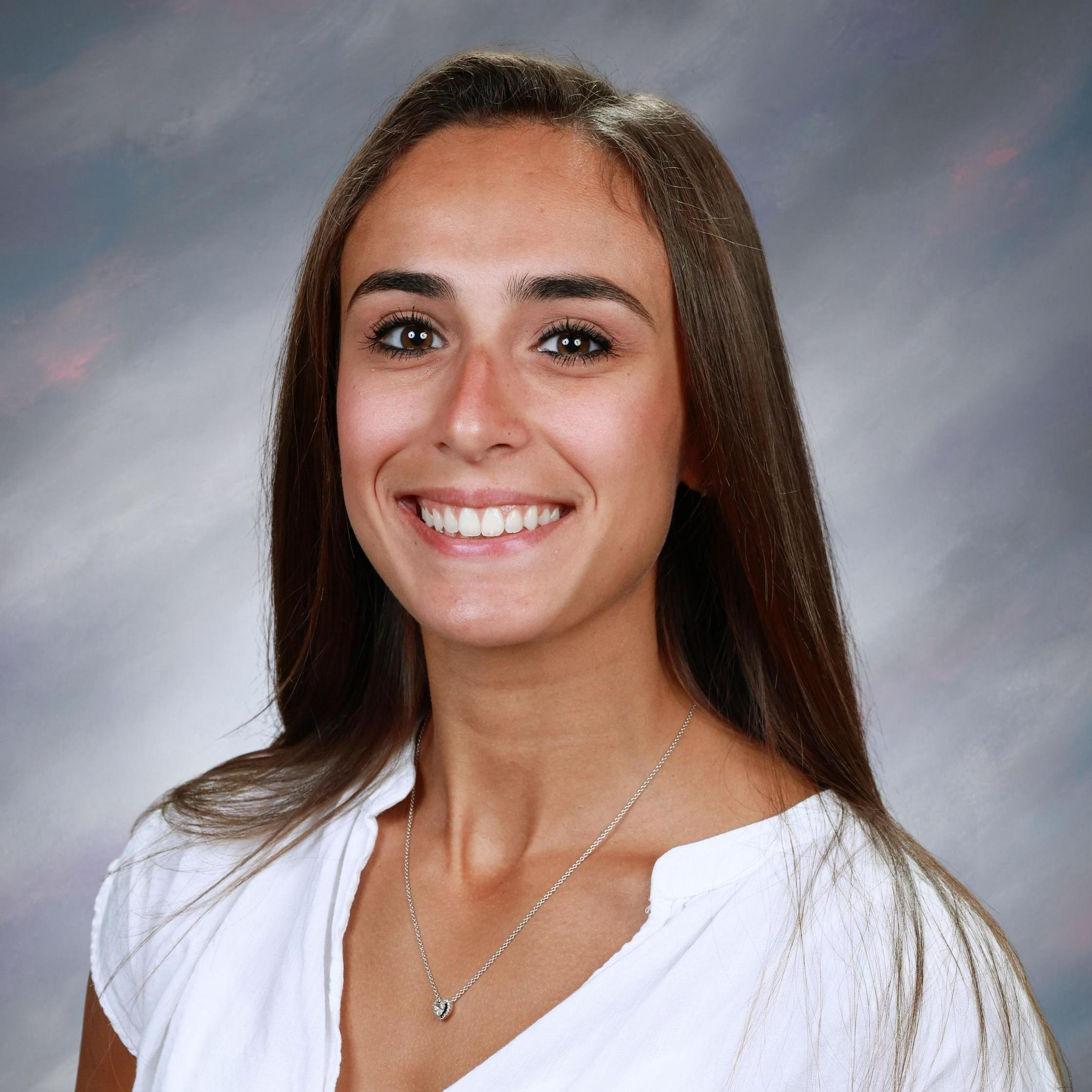 HannahRamer '20's Profile Photo