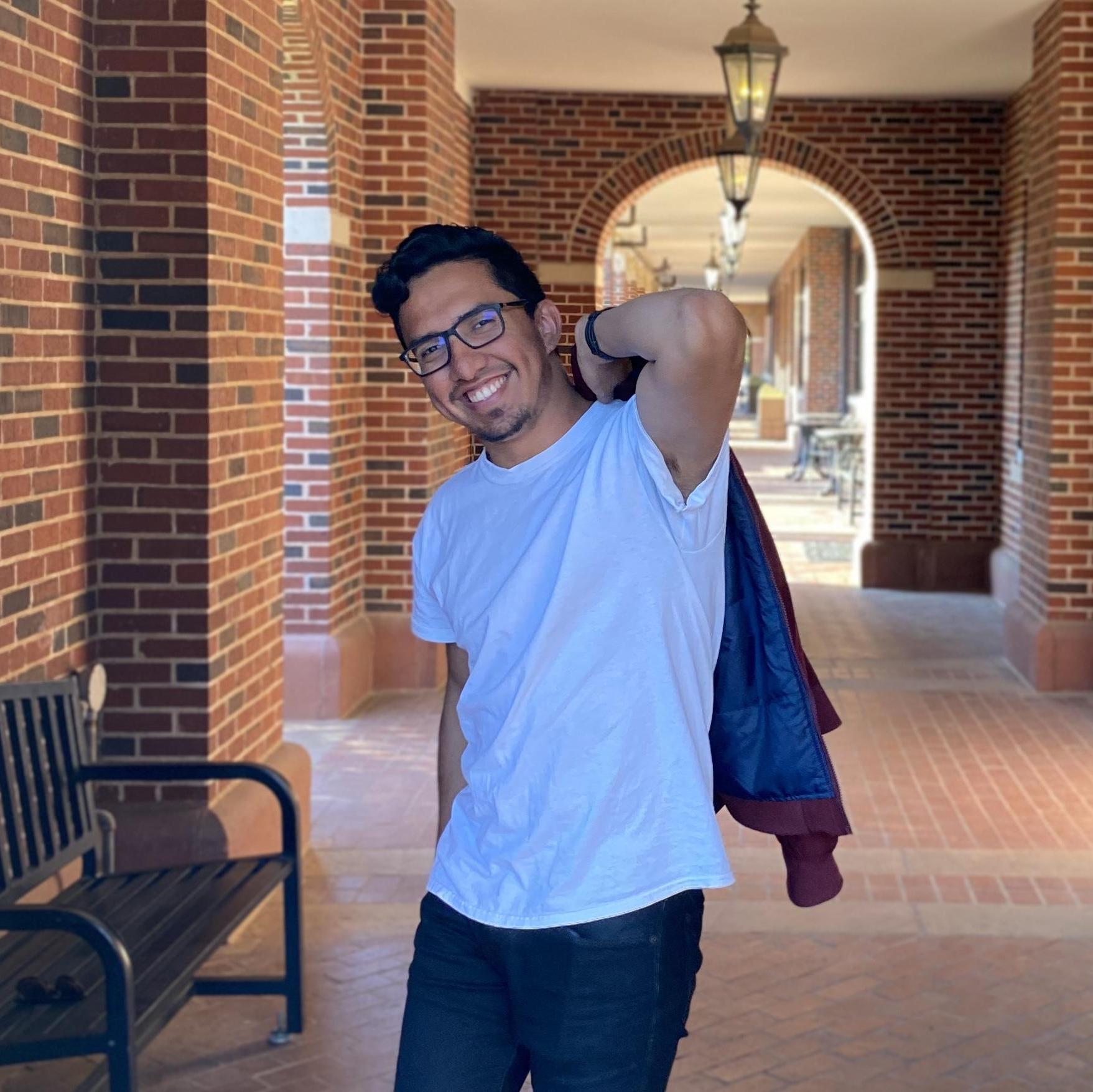 AlexisLeija's Profile Photo