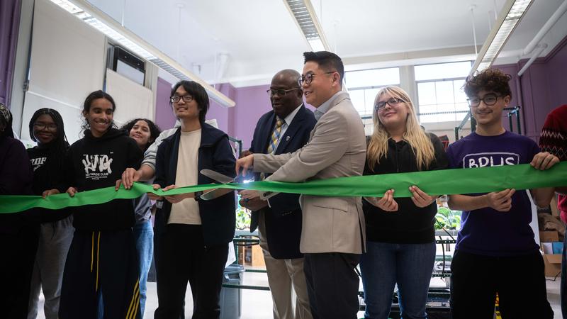 ribbon cutting