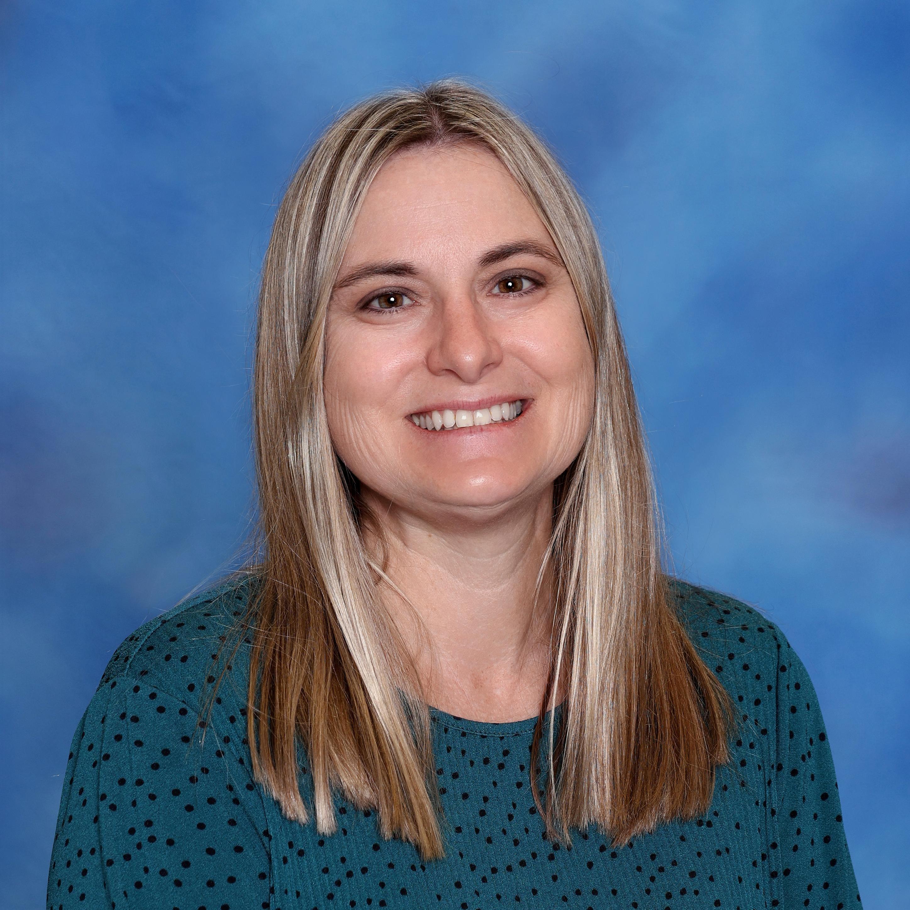 AngelaWolfe's Profile Photo