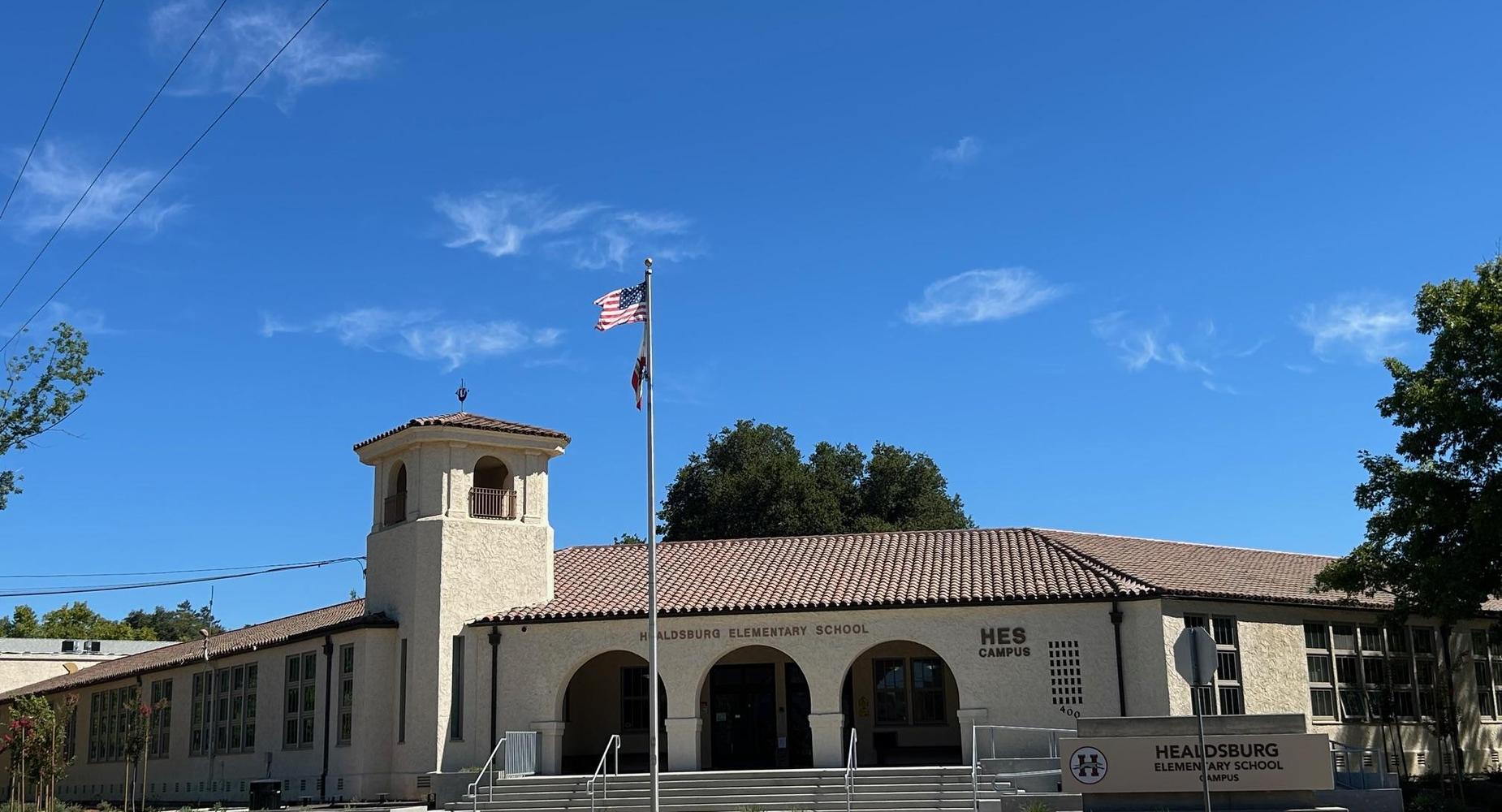 Front entrance of Healdsburg Elementary School on a sunny day