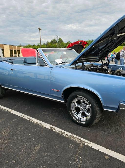 Car show pictures