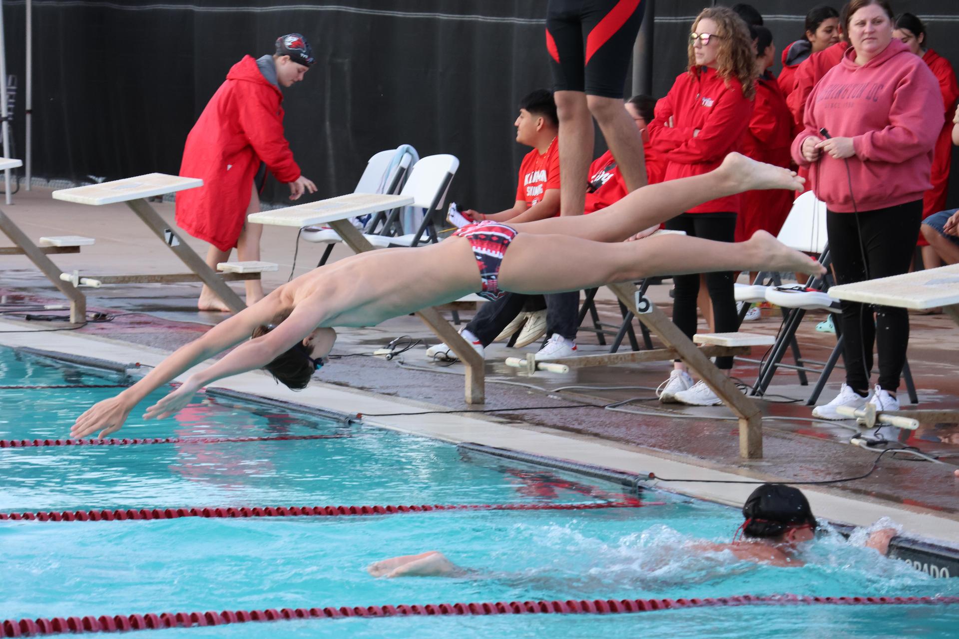 Isaac Dunn swimming