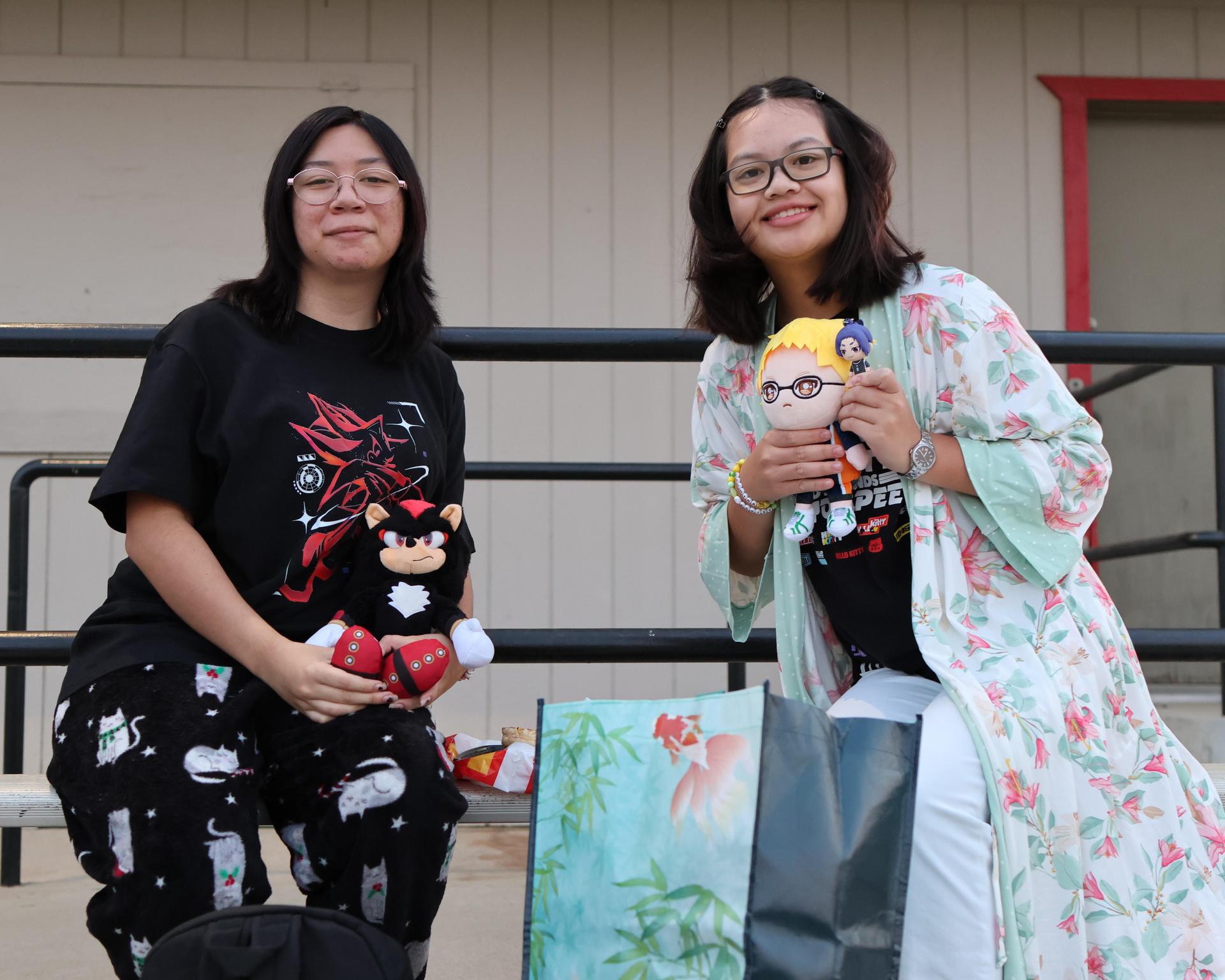 Students and Staff at the Senior Sunrise 25