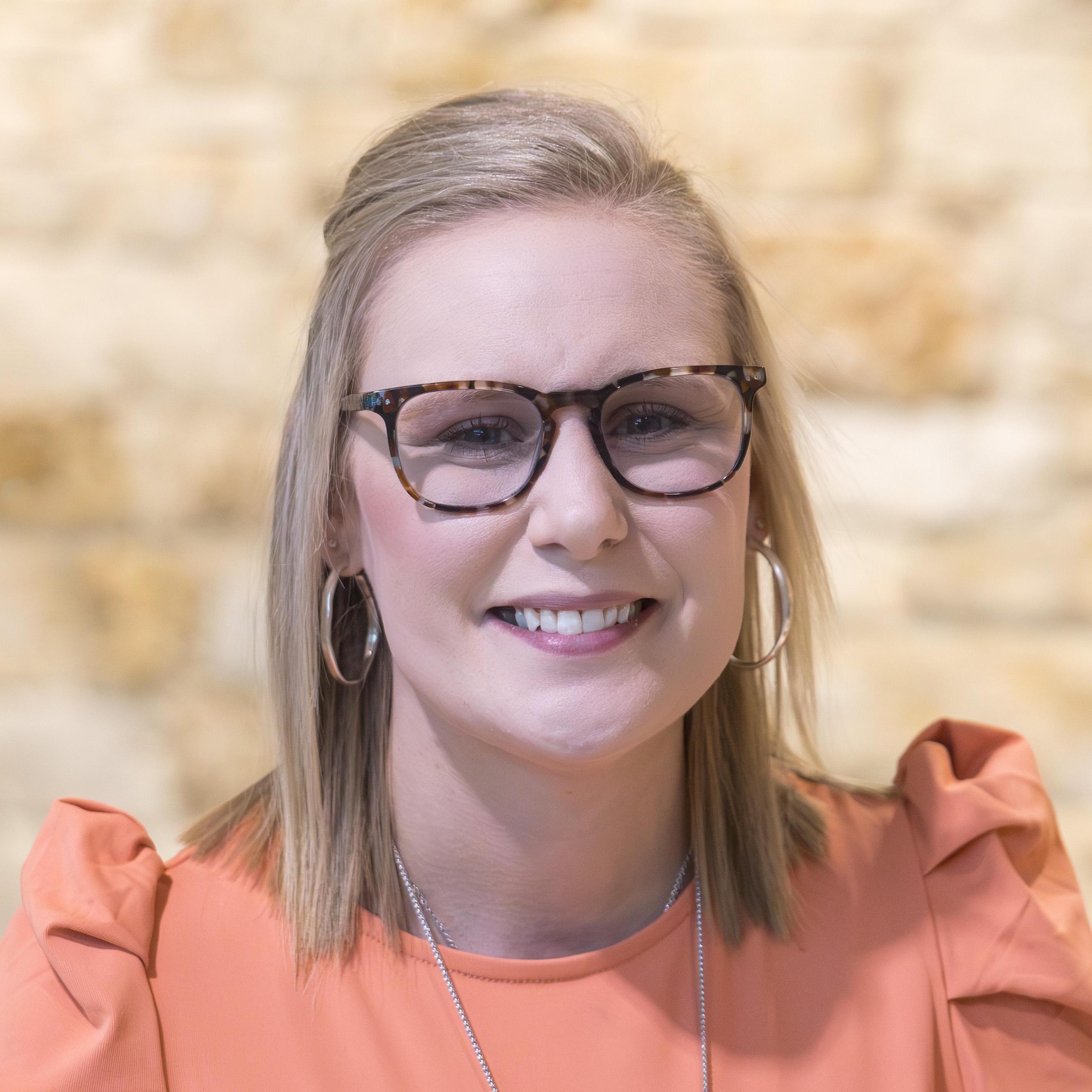 AlyseBennett's Profile Photo