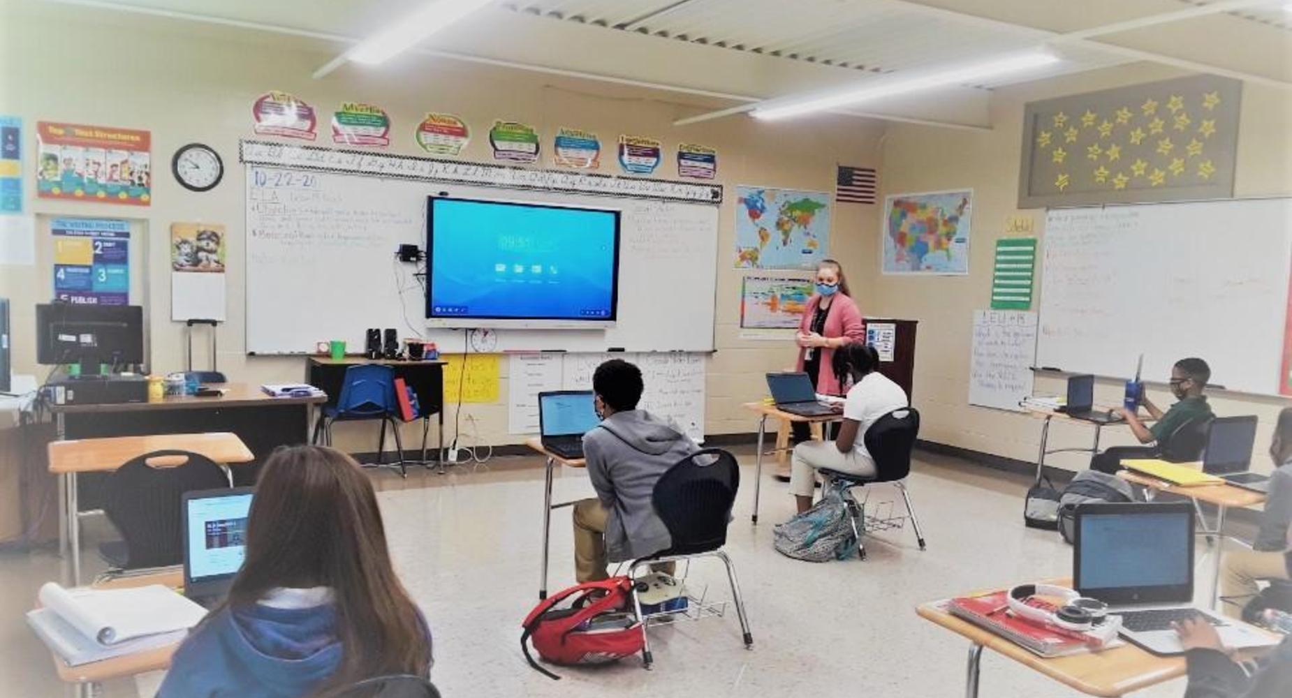 Ms. Breaux’s 5th Grade ELA Class excellent job of social distancing while reviewing for their tests.