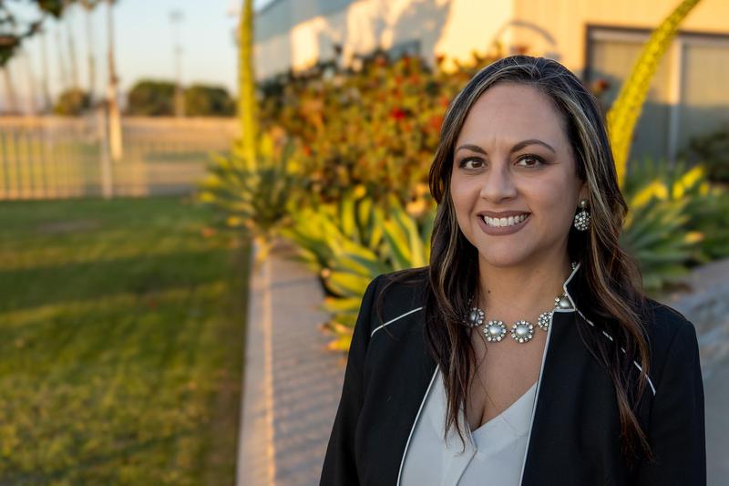 Dr. Veronica Lizardi