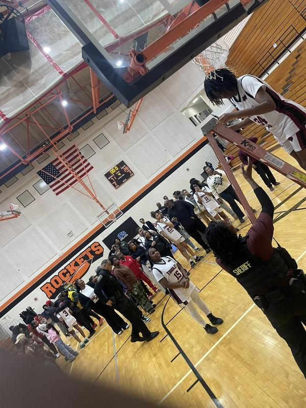 Lady Tigers Win Sectional Championship