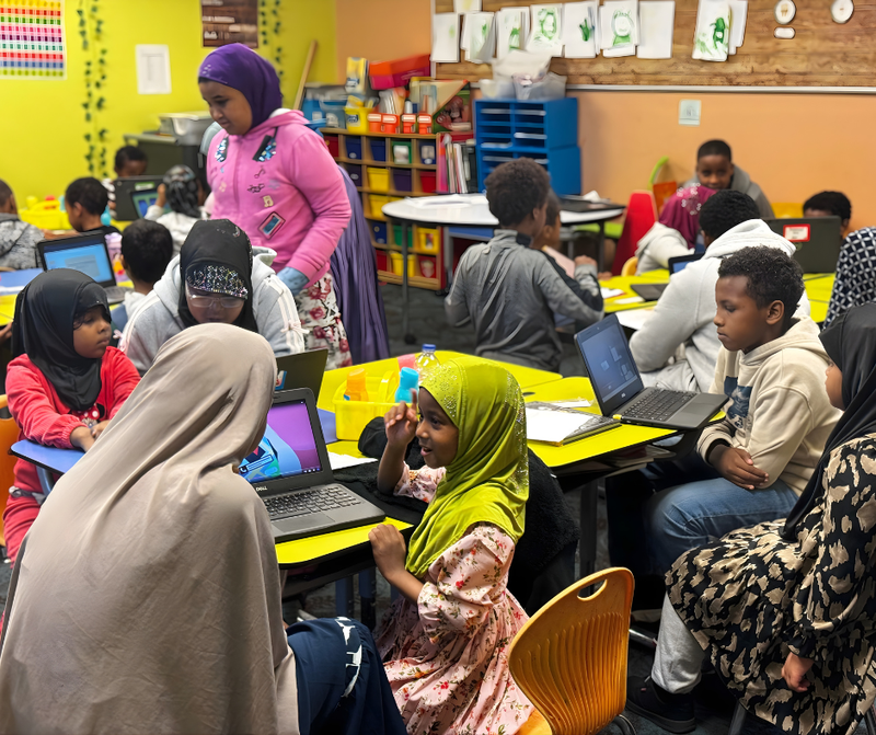 Helping hands, big hearts!