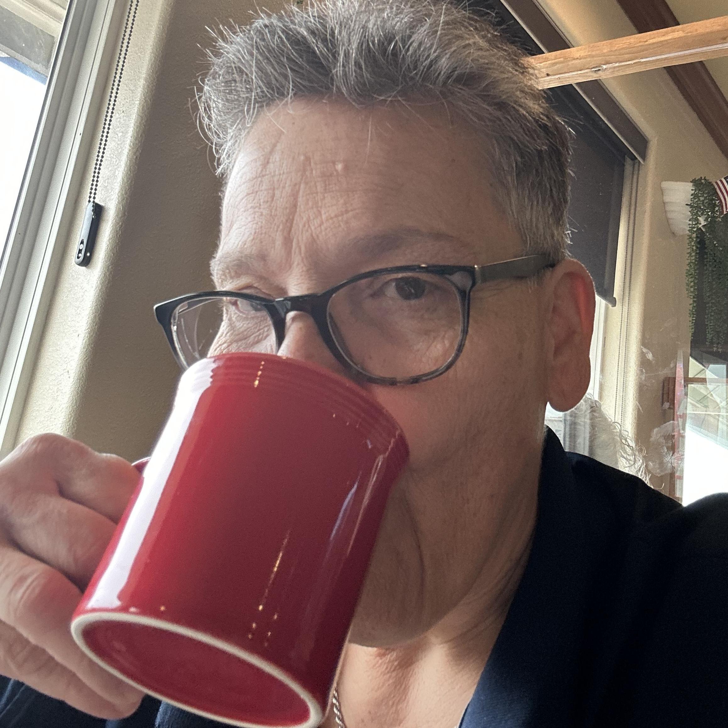 LoriToia's Profile Photo