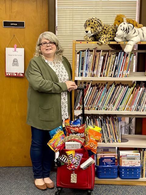 Mrs. Kristen Davis is Teacher of the Year Featured Photo
