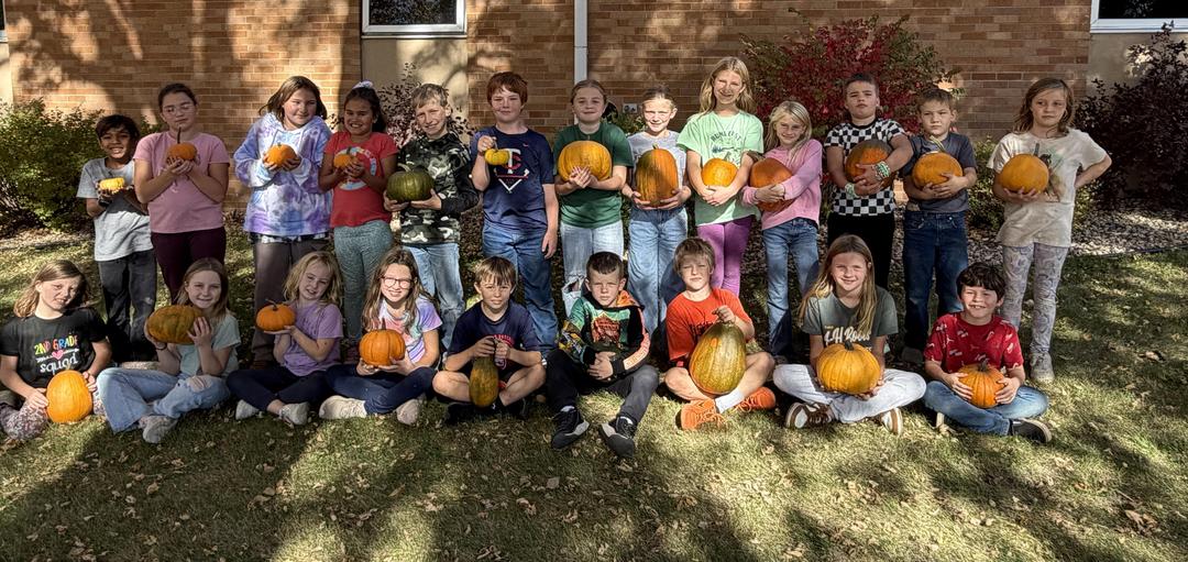 Special Thanks to Denny & Wanda Mentele for the Pumpkins!