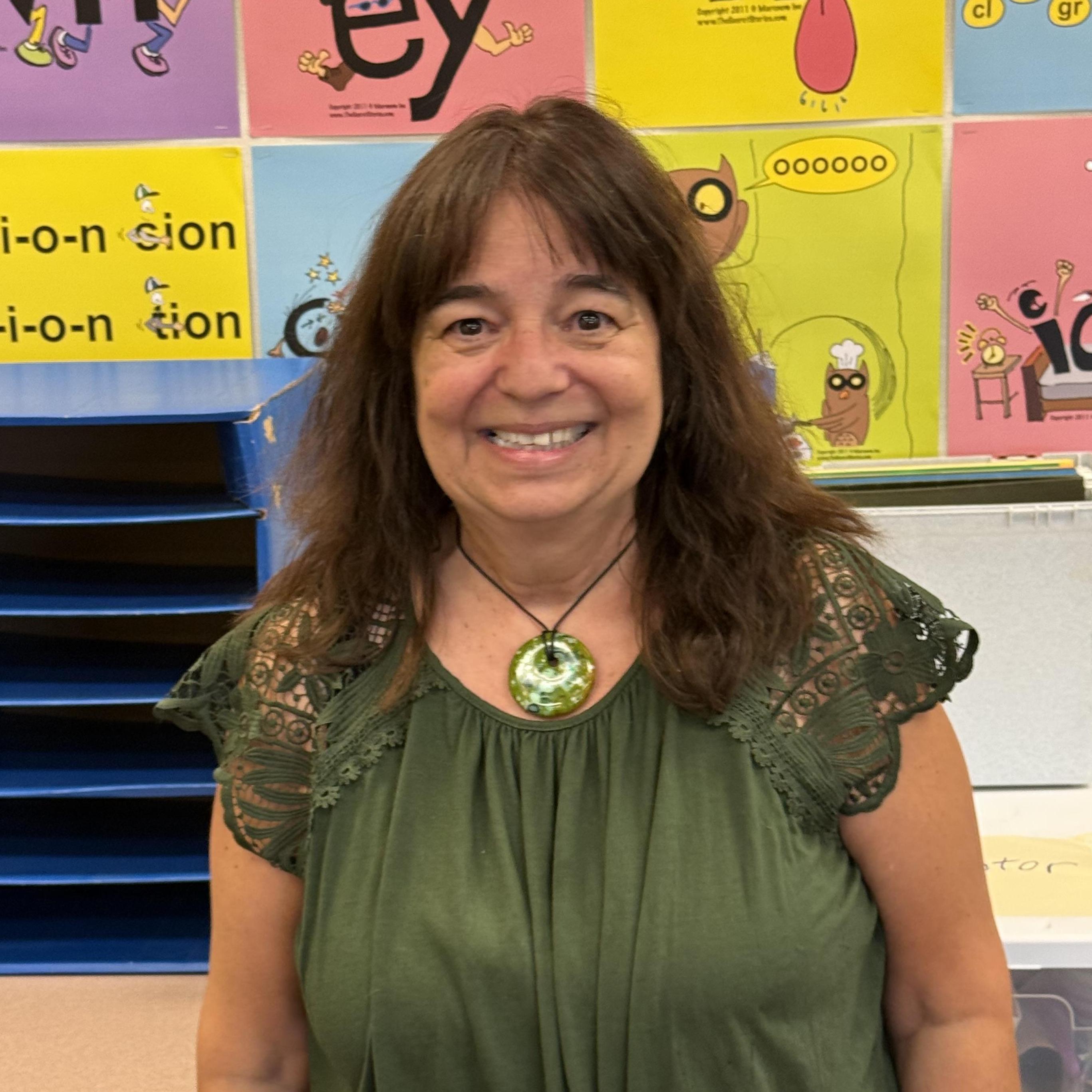 Dee DeeMello-Wisch's Profile Photo