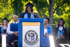 Jasira Lee speaks at commencement