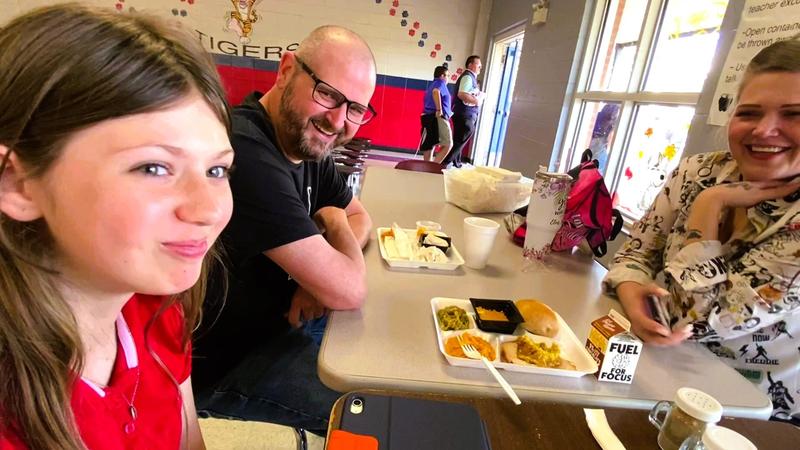 Southeast Middle School Thanksgiving Meal Celebration