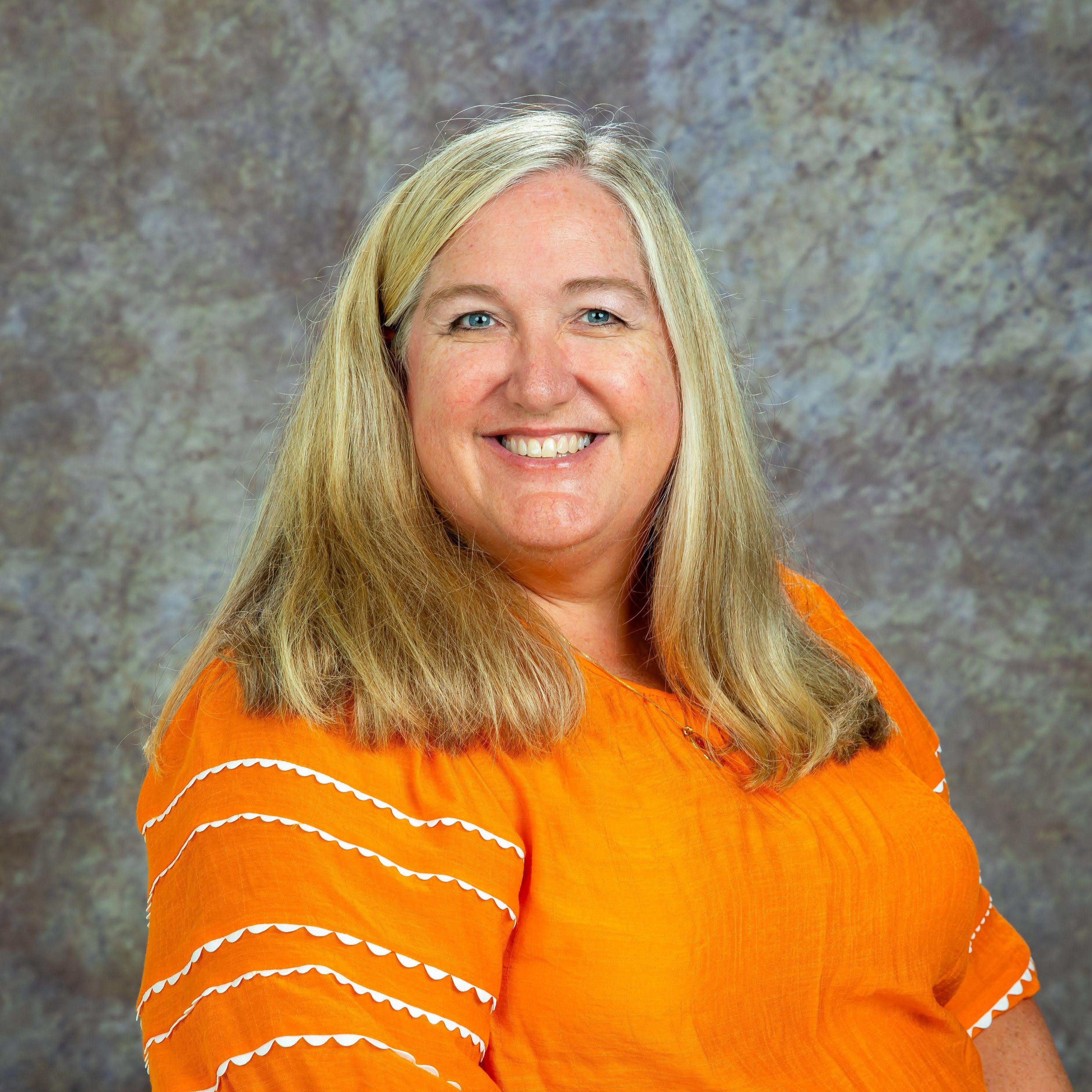 JulieBranch's Profile Photo