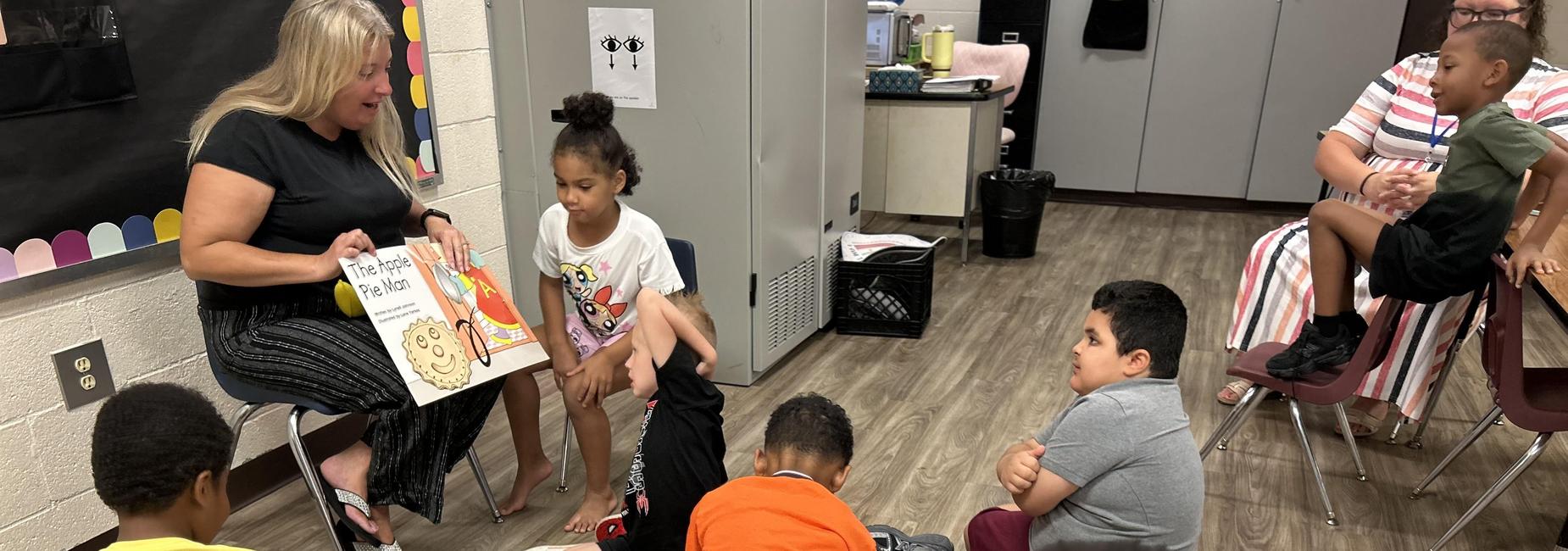 Chavis students during a read aloud