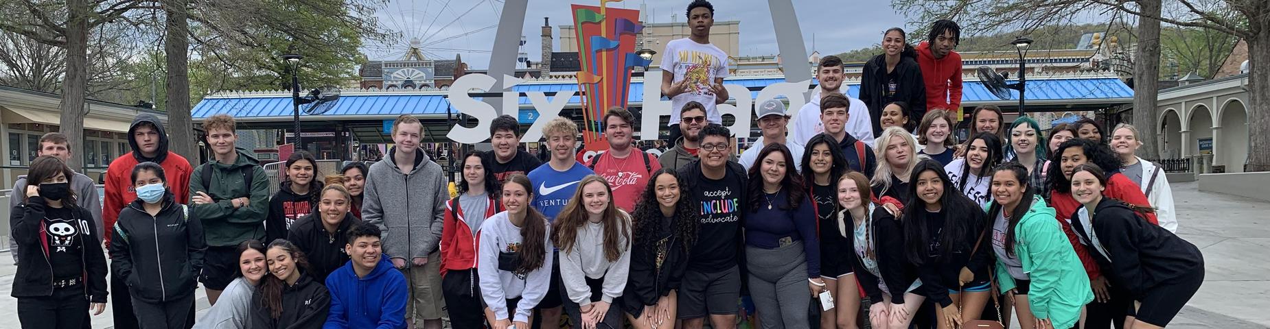 MHS CCR seniors had an awesome time at Six Flags. Great job seniors!