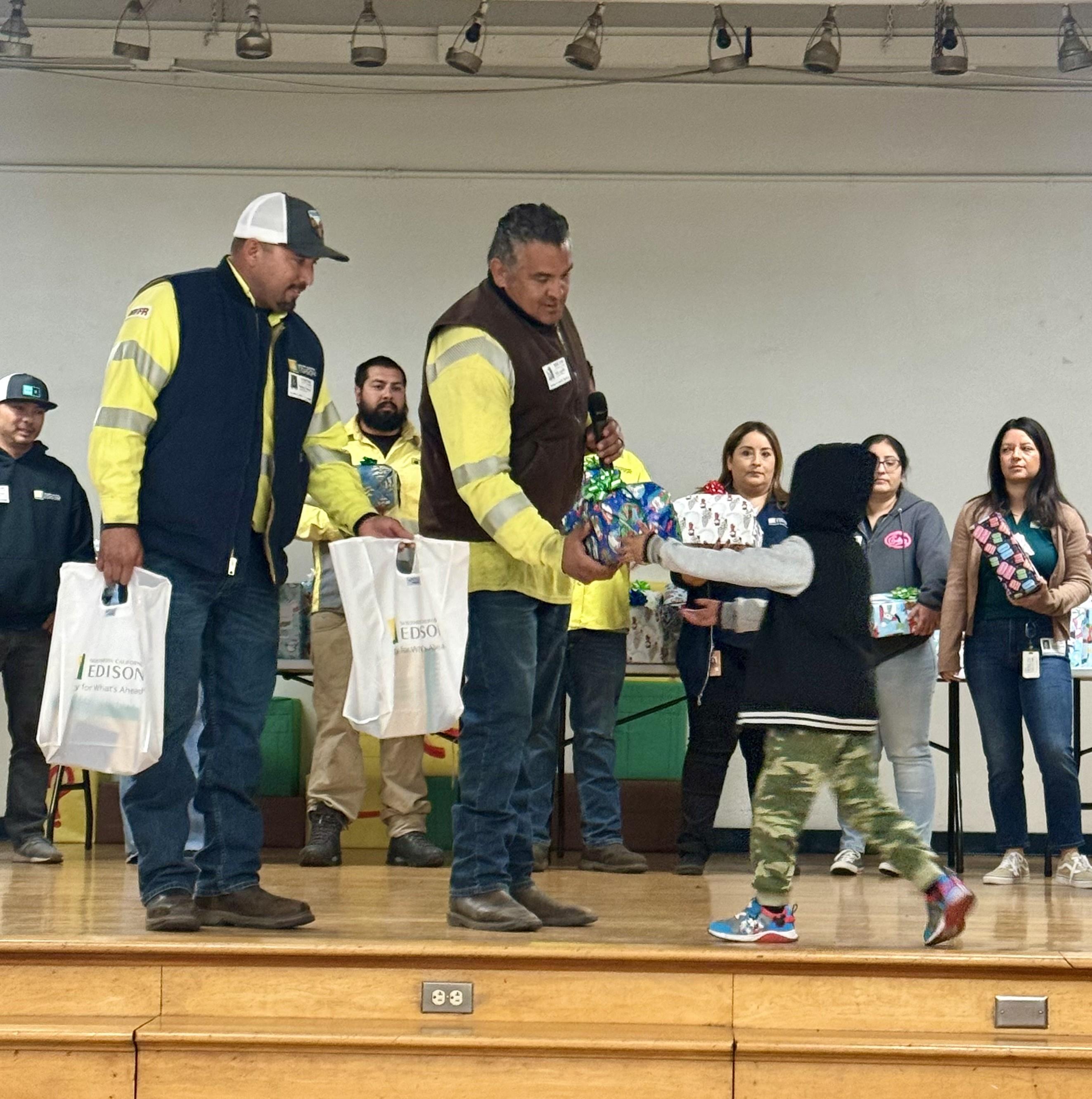 Geddes Elementary Students Receive Generous Visit from Southern