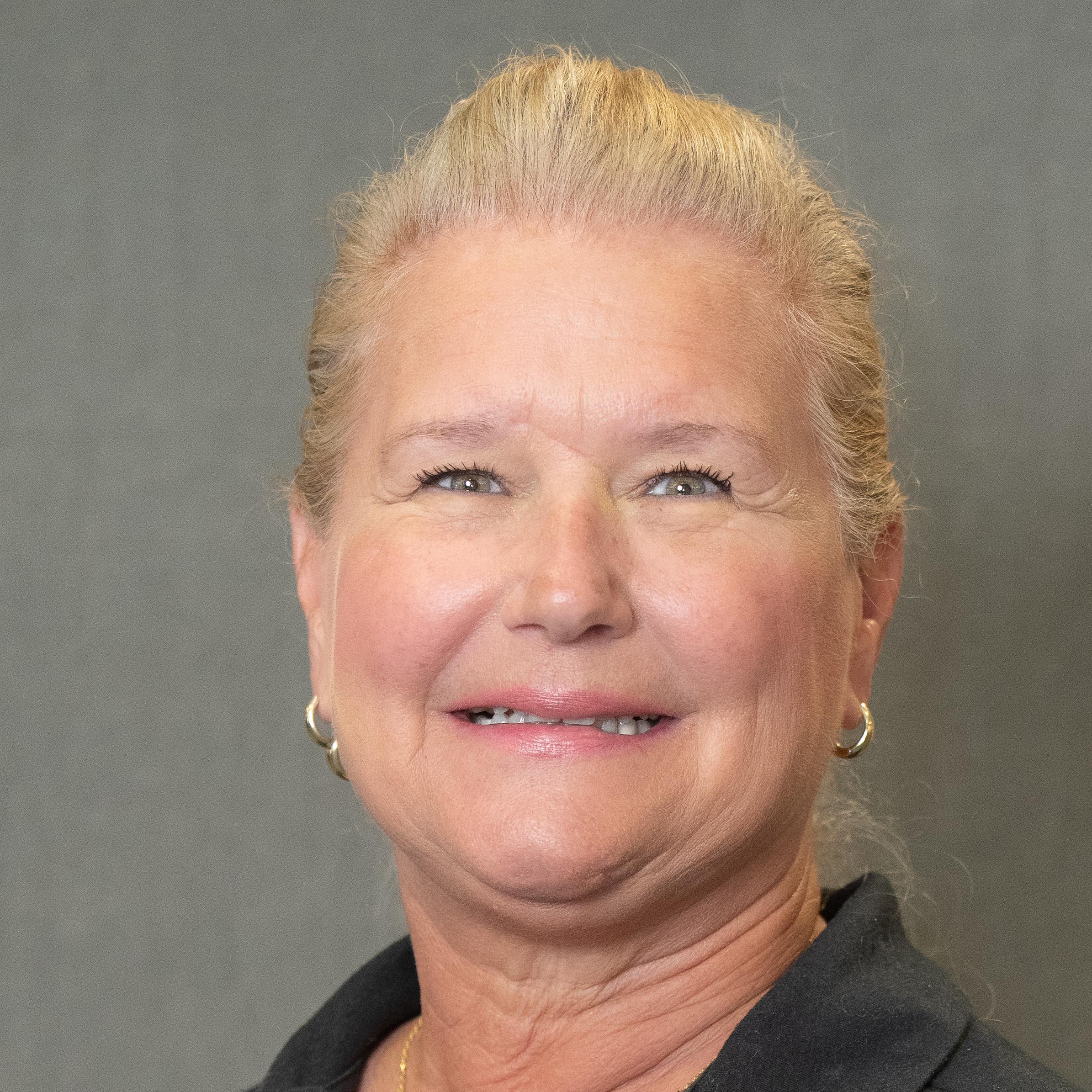 ChristineGolder's Profile Photo