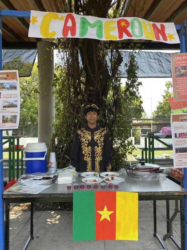 “La gastronomie francophone”: alumnos presentan una muestra gastronómica en clase de francés