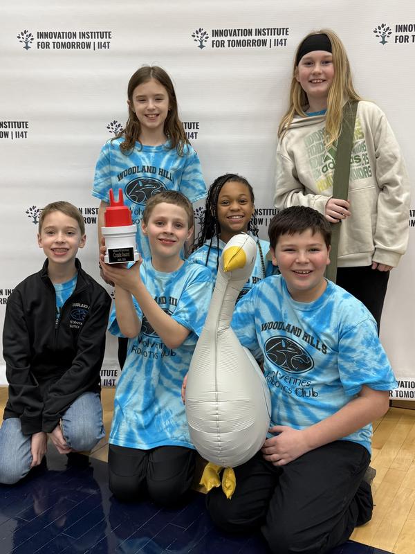 Team IQ Cougars poses