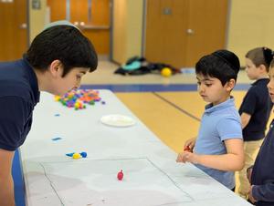 Draidel game at the carnival