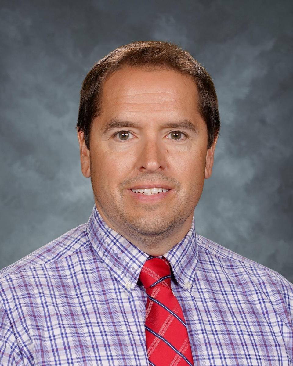 head shot of Ryan Kennah