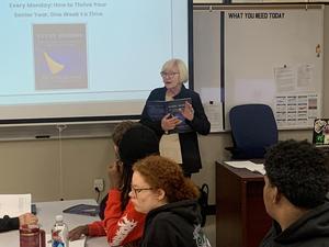 Jan Ward speaks to Temple HS seniors