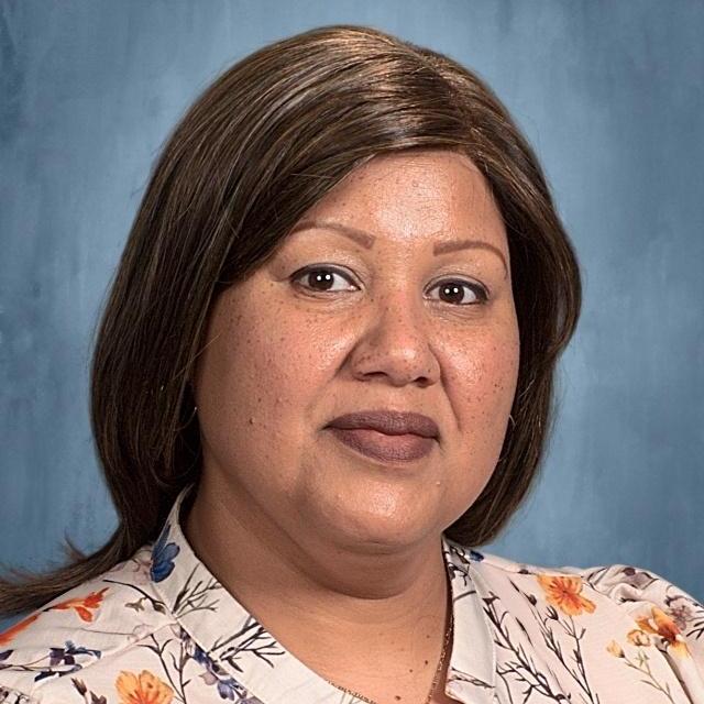 DianaFlores-Guevarez's Profile Photo