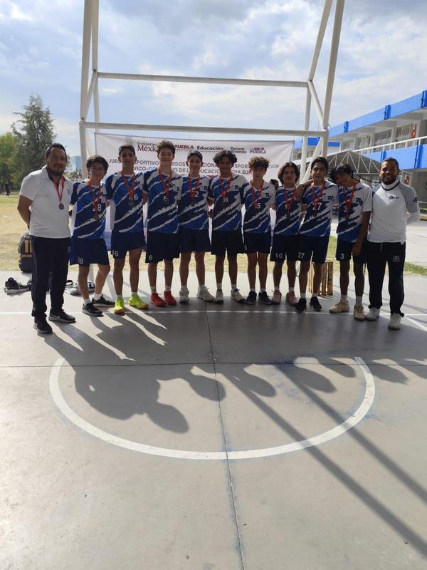 ¡Felicidades Prepa! Featured Photo