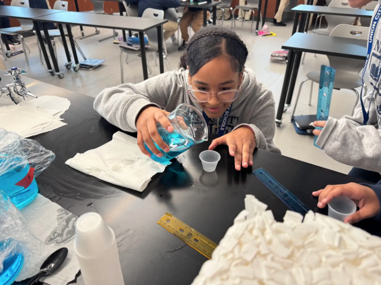 Enjoying the Bubble Lab at the Esther Salas Academy