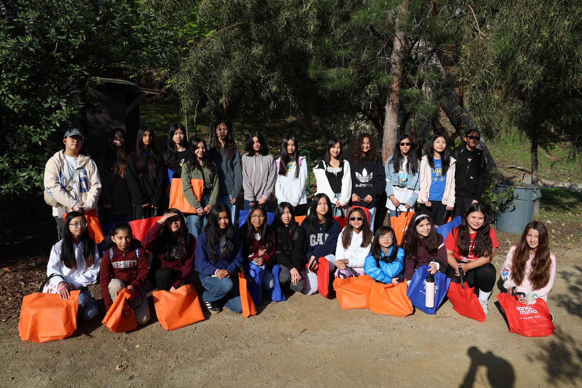 Group of girls posing for a picture at Engaging Girls In STEM event at LA Zoo