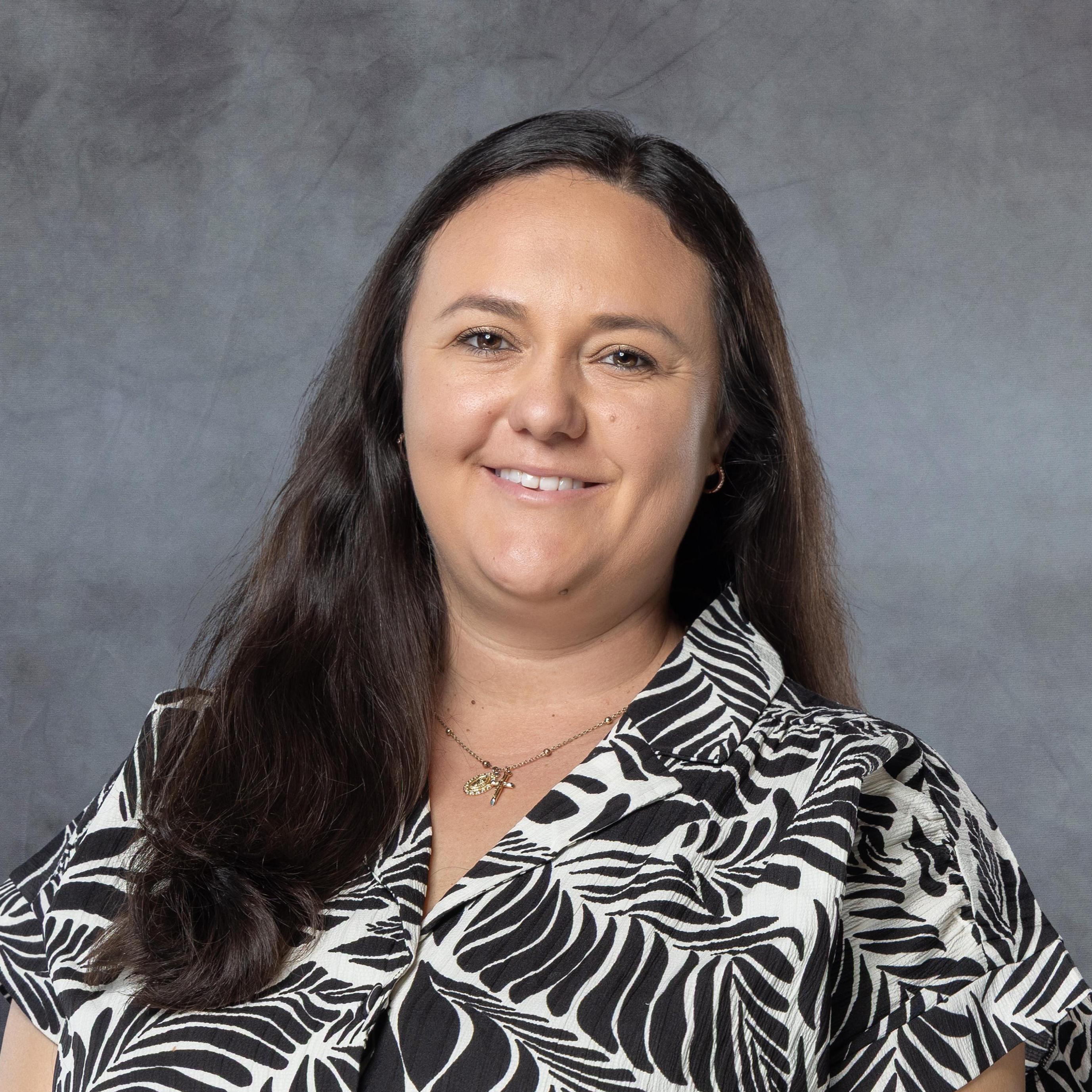 AngelaFlores's Profile Photo