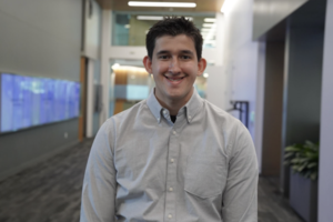 Arco Iris alumni, Zachary, shares his bilingual experience.