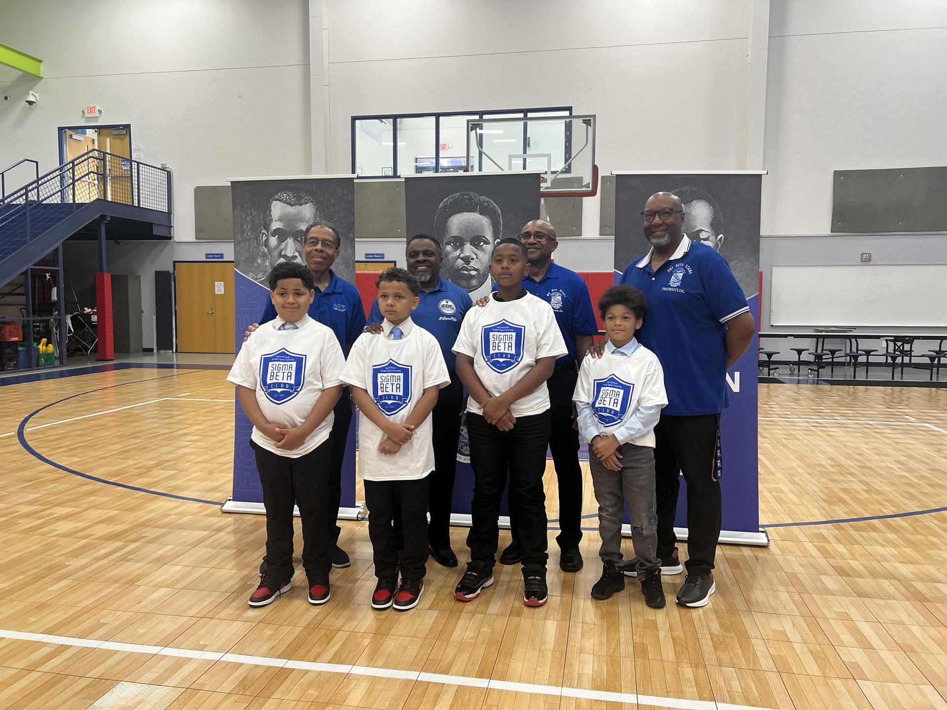 Picture of the Sigma Beta Club at LHS. 