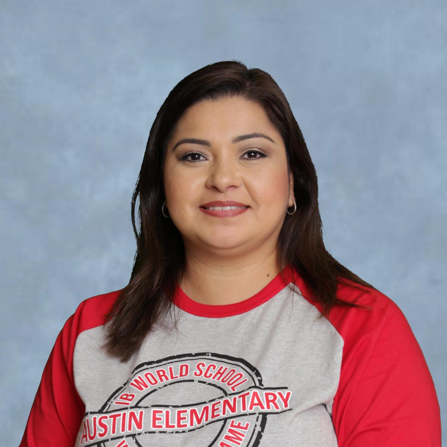 angela-cruz-secretary-austin-elementary-ib-world-school
