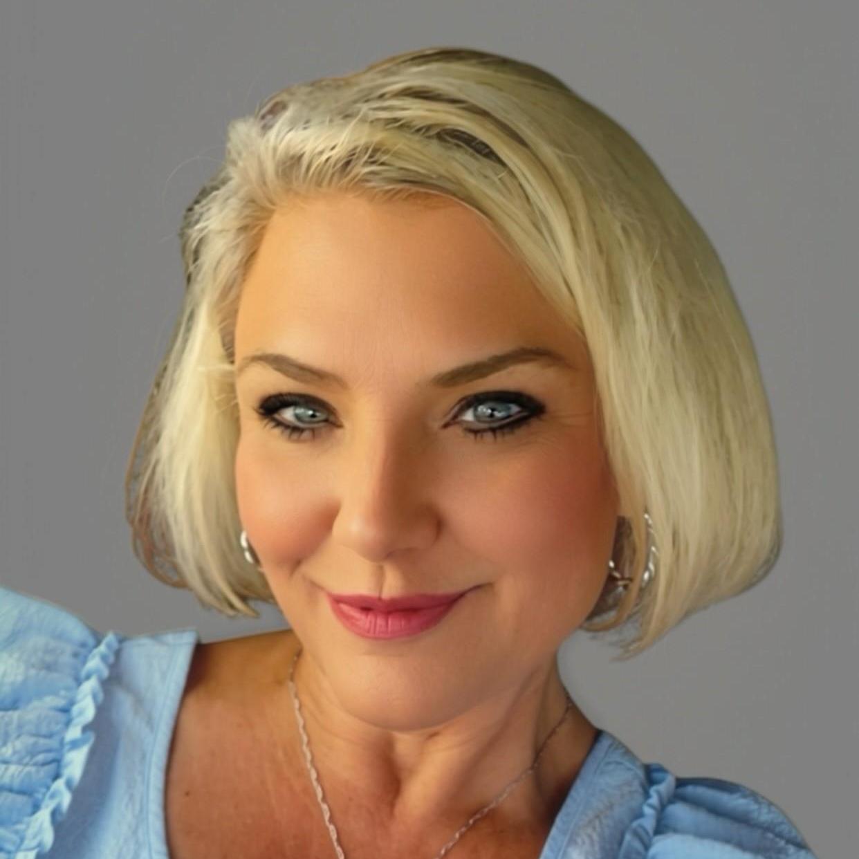 DEENAMOONEY's Profile Photo