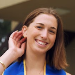HollyDiSimone's Profile Photo