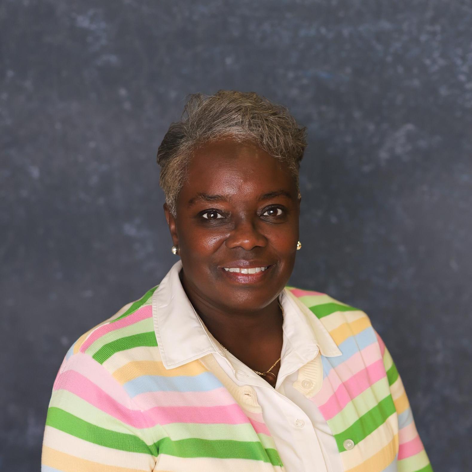 TonyaRedmond's Profile Photo