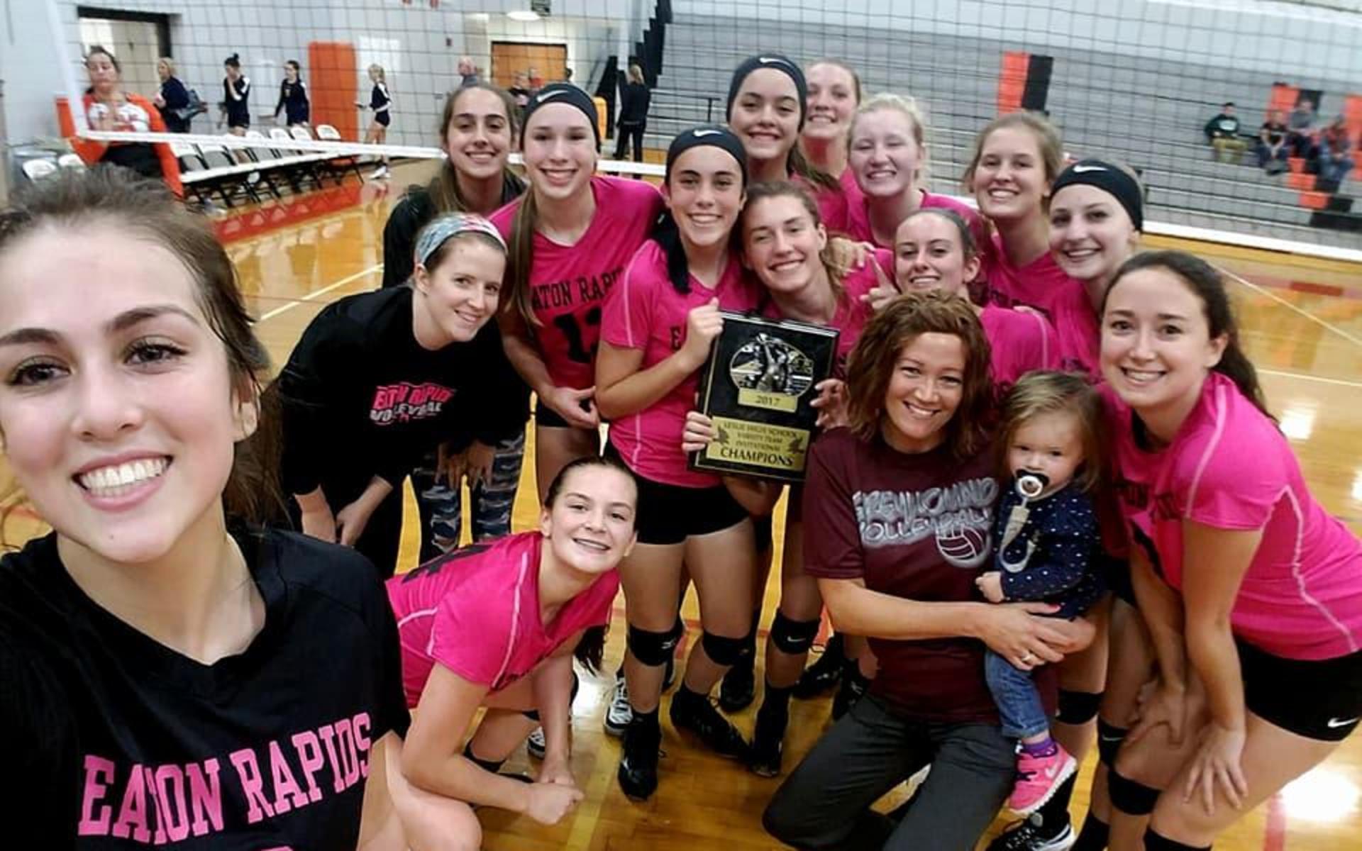 Picture of volleyball team