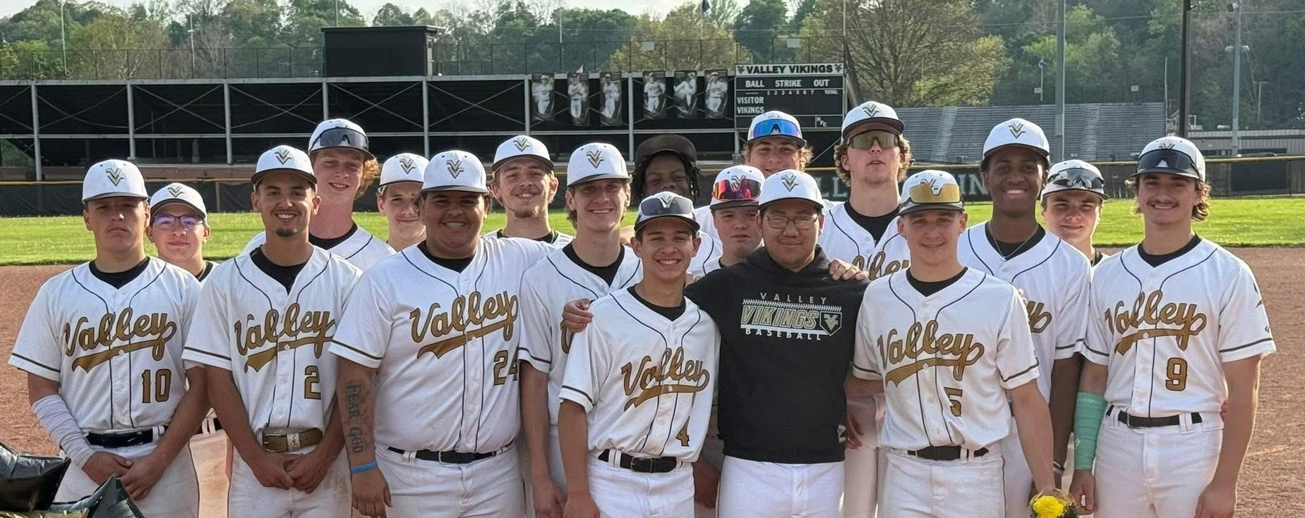 Baseball Team posing for a picture