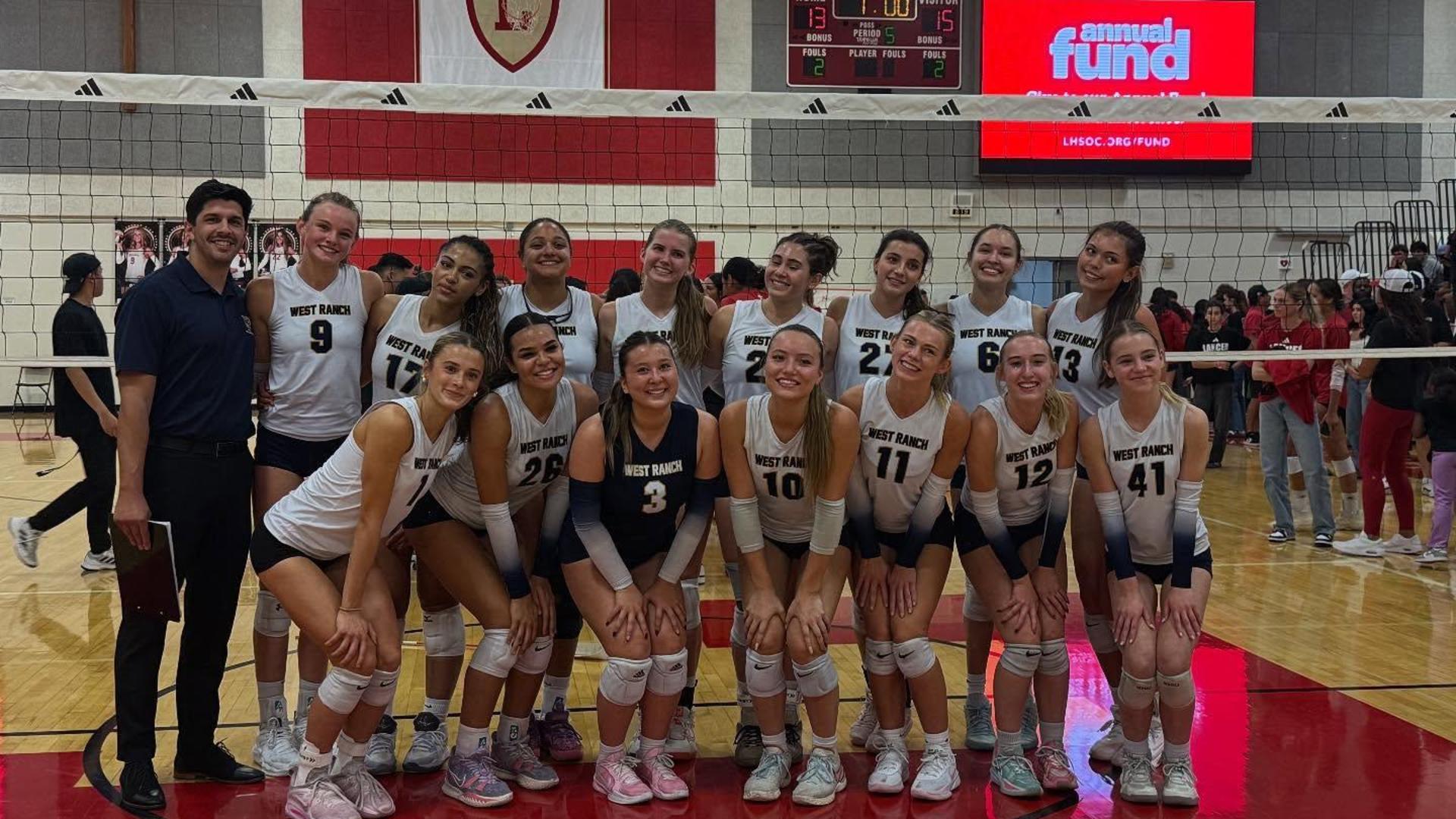 Girls Volleyball Picture