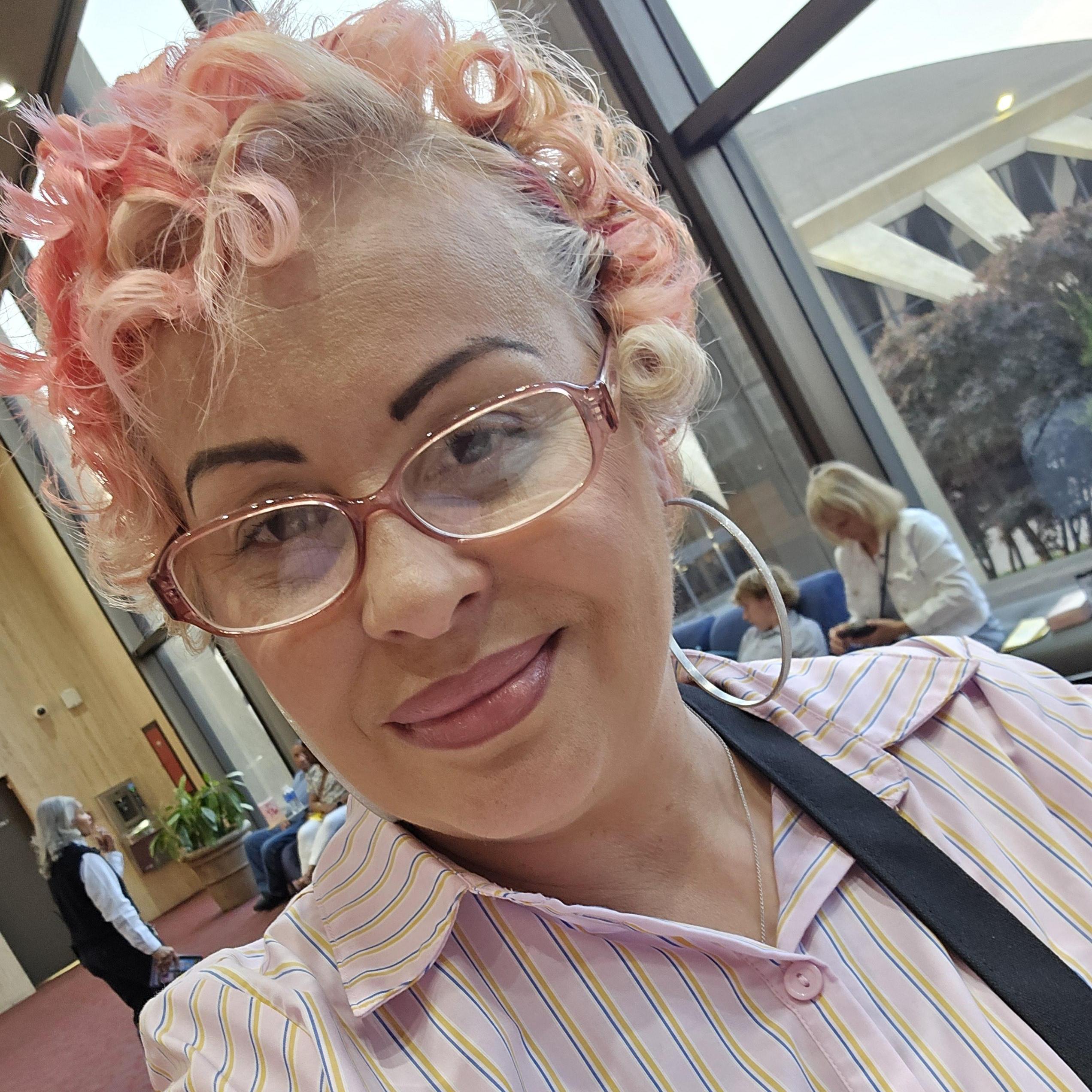 SoniaDillon's Profile Photo