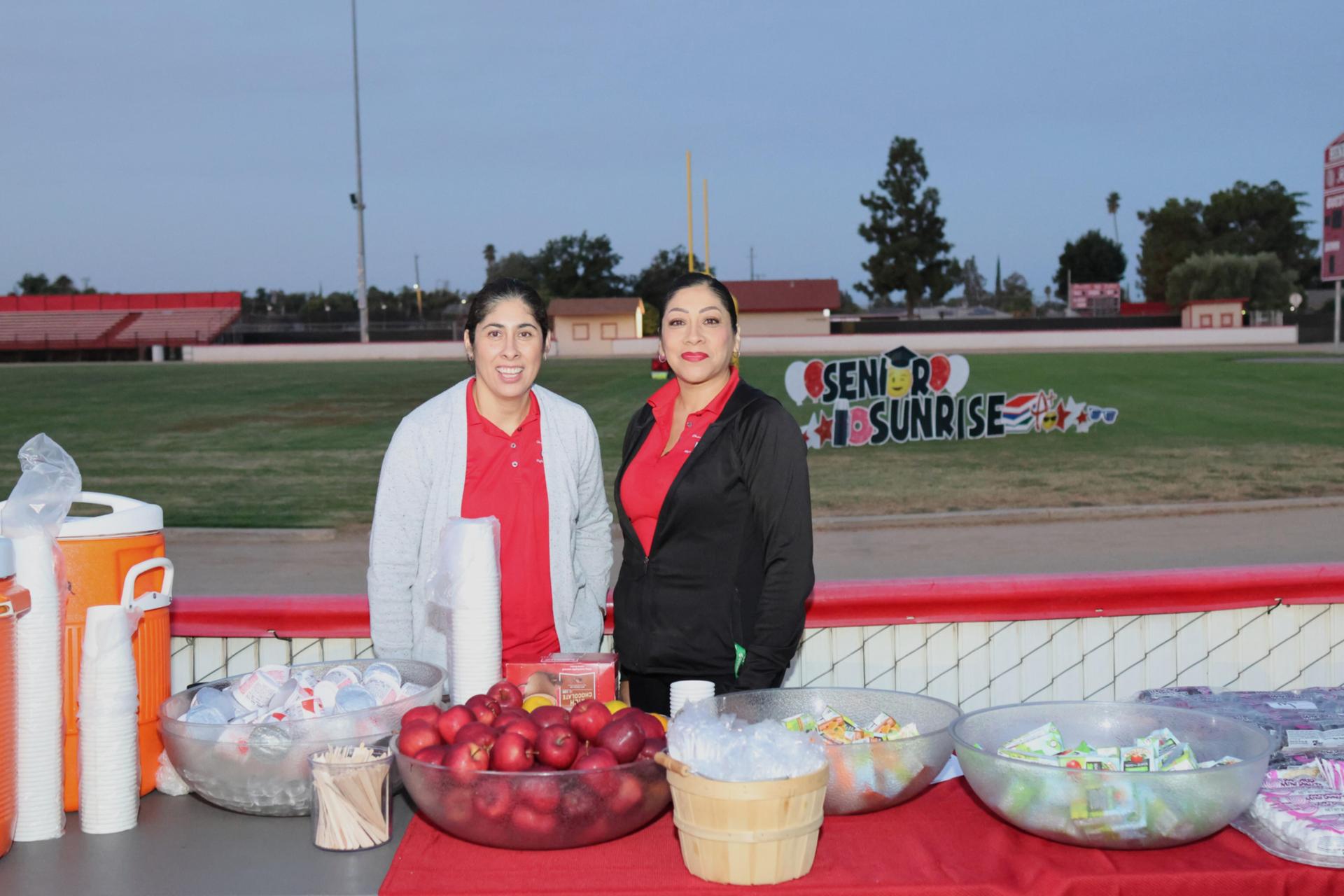 Students and Staff at the Senior Sunrise 4