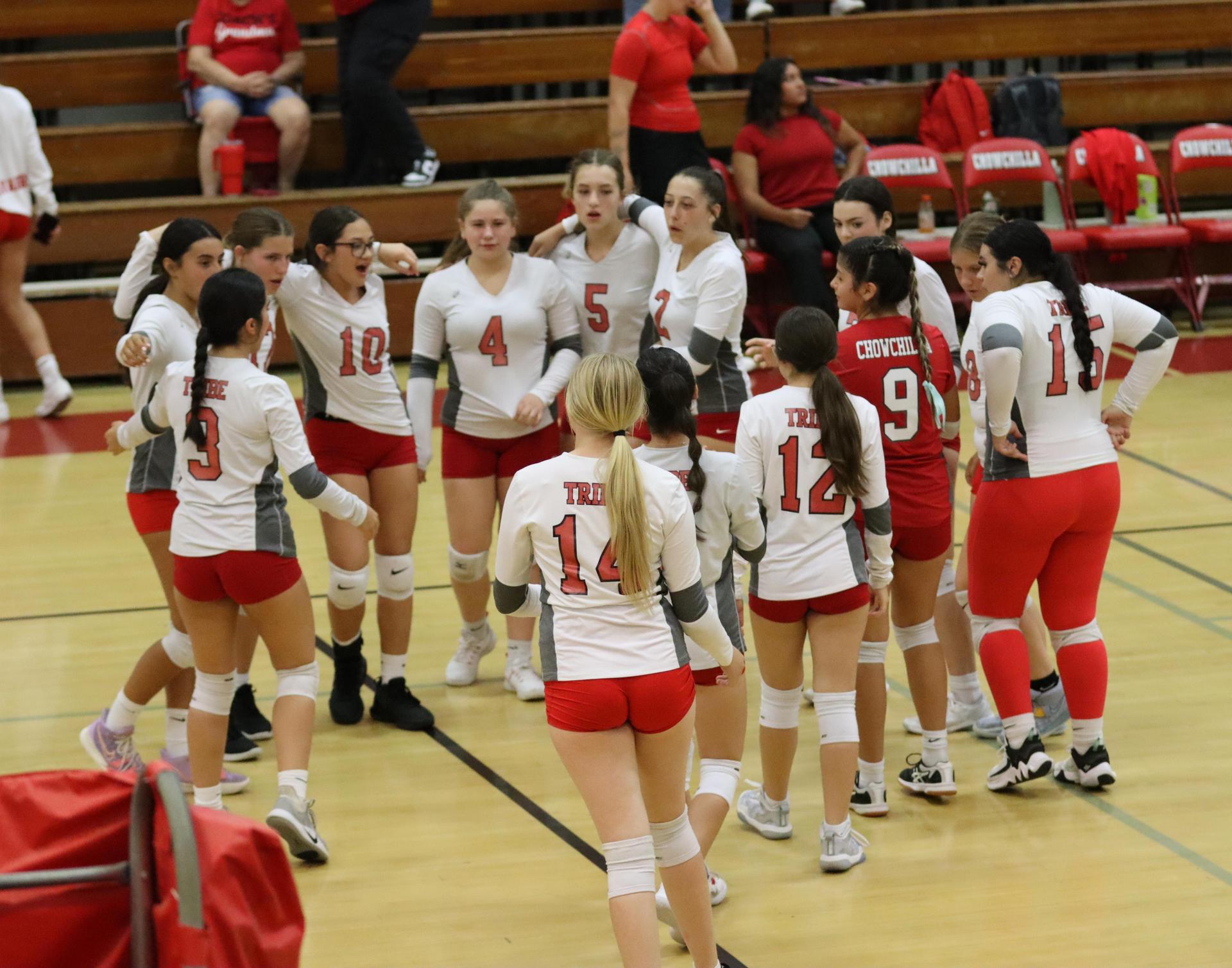 junior varsity girls playing volleyball against Yosemite