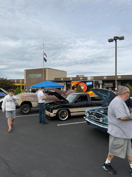 Pictures from the car show.