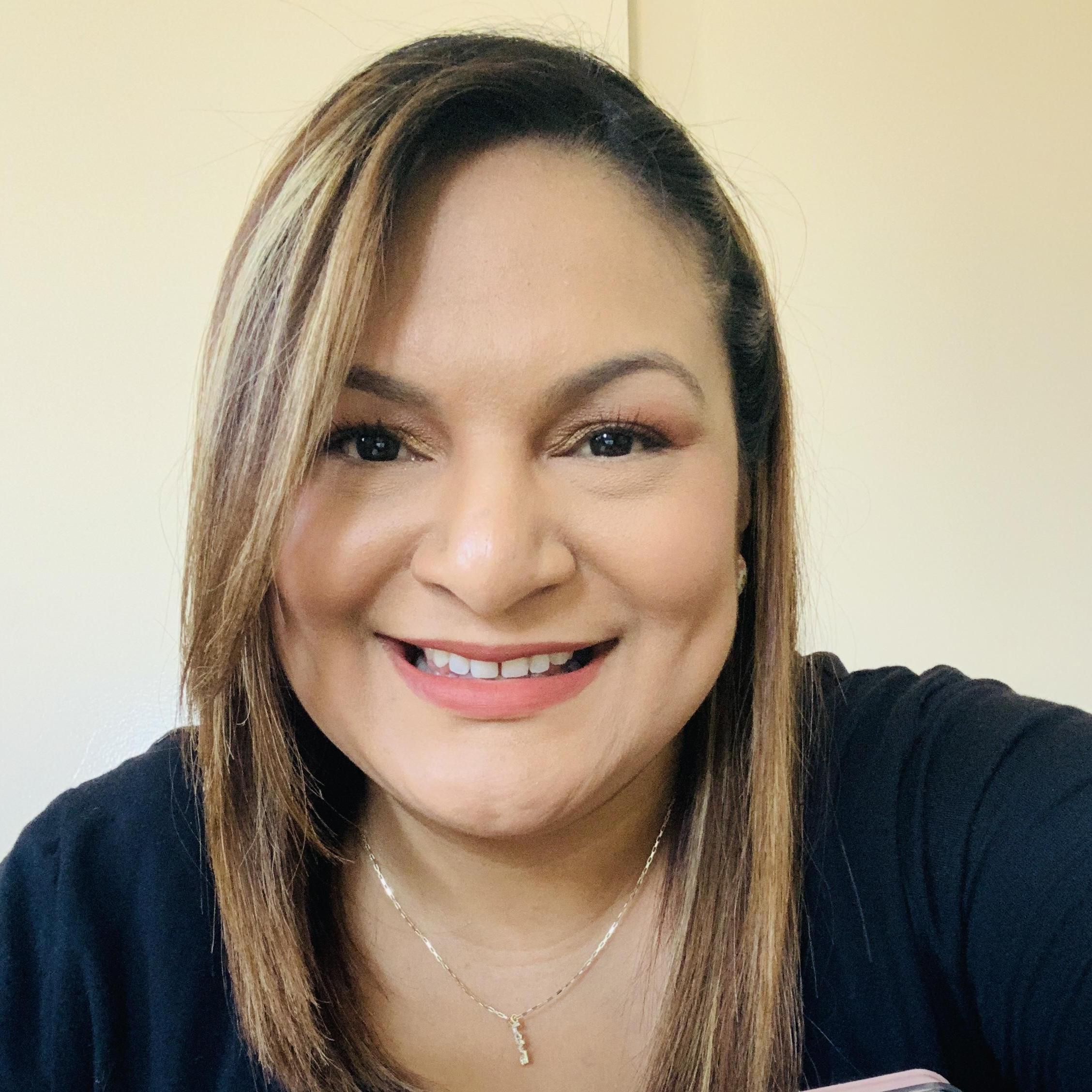 KarlaAvalos's Profile Photo